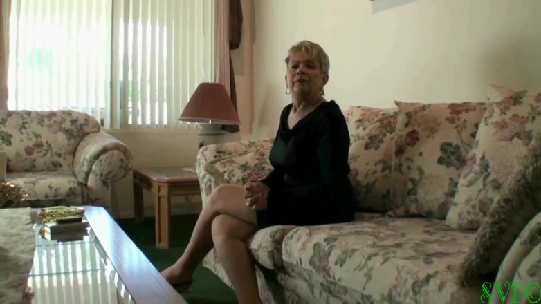 Nasty grannies: Rozbiórka pokera z przyrodnią babcią przynosi nieoczekiwaną nagrodę