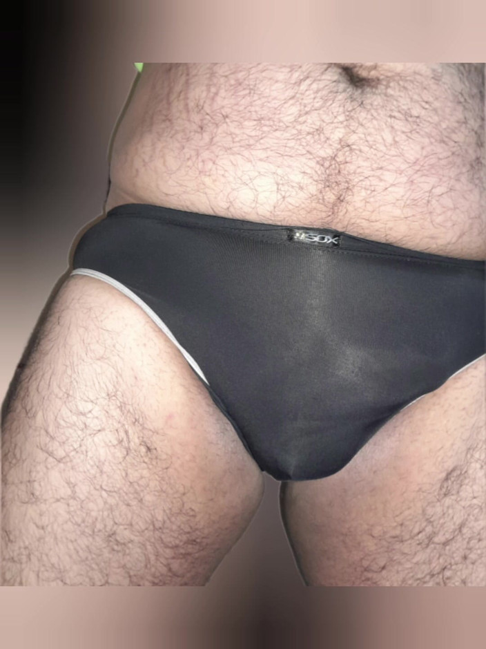 Davidandrexxx: Grande gozada usando fio dental preto