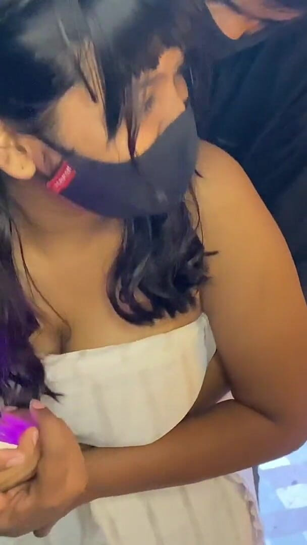 Pinkididi: Bhabhi Ne Apne Devar Ko Apne Room Mein Bulaya Sex...