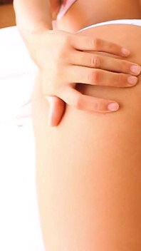Mijn vriendin Sonia hete cameltoe slipje en poesje masturbatie