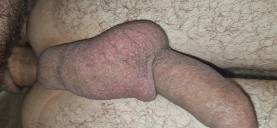 Dinar: Sissy Twink dal tátovi šukací díru pro výstřik spermatu!