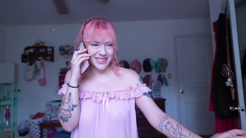 lilredvelvettt: Cucking Hubs with Handyman