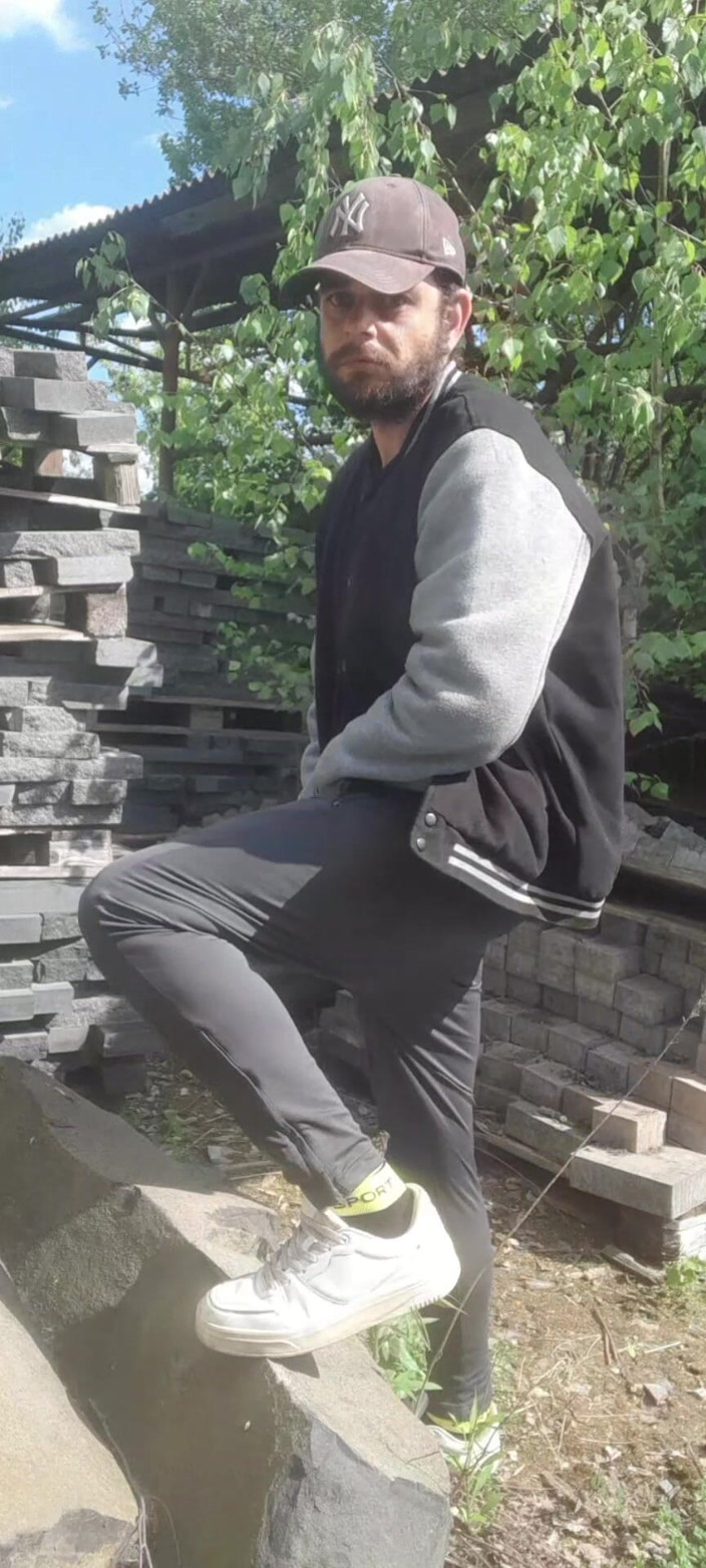 jerkofflover: Playing Outdoors