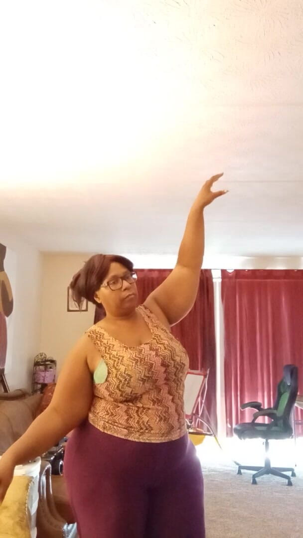 Cosmicrose 678: Bellydancing 胖熟女