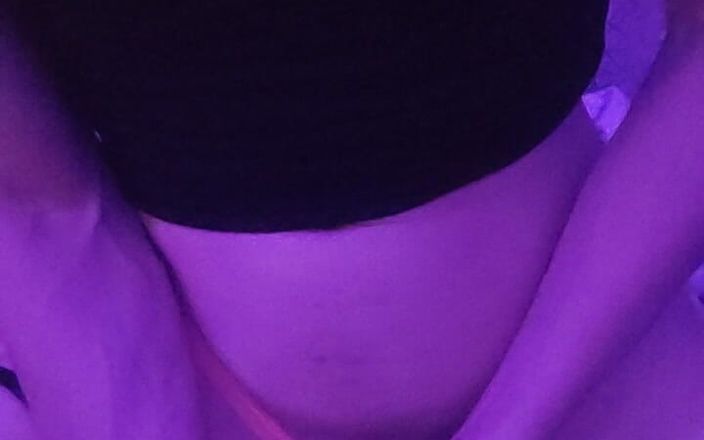 Kisasuka studio: Sissy äta sperma