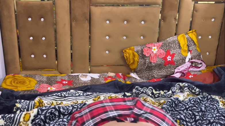 Catchybusty: Nữ sinh Ấn Độ chỉ muốn vui vẻ