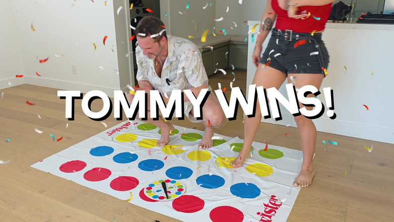 Tommy Wood XXX: Латина з великою дупою грає голою, не та крутиться на підкакасти Tom Games