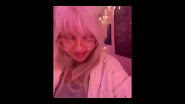 PaintedRose: Strip para mim, padrasto Rose Sike