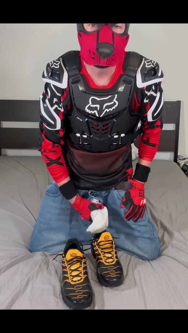 AndreDox: con giày thể thao! Nike Tn