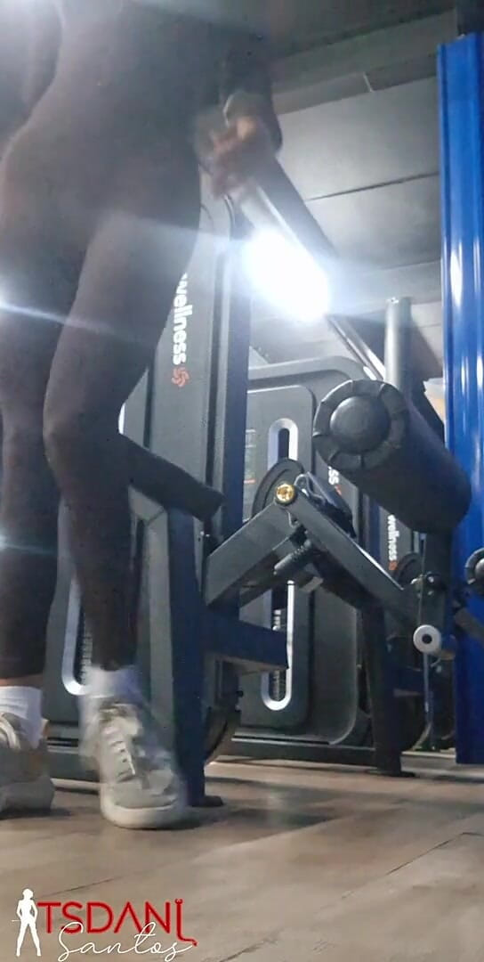 Tsdanisantos1: I Feel Very Sexy at the Gym.
