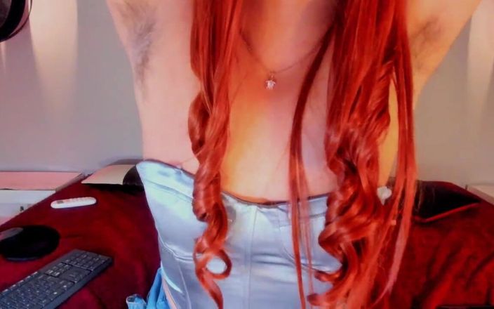 Aline Costa: 我的毛茸茸的腋窝