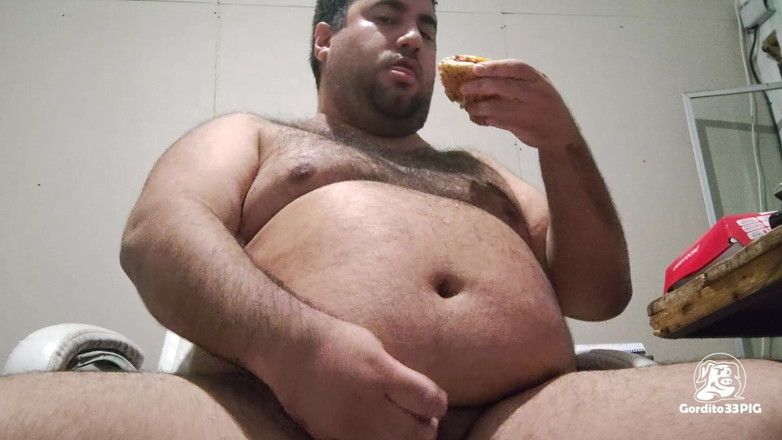 Gordito33PIG: Jedzenie, beknięcie i masturbacja
