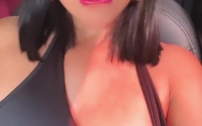 Linahenao: Те Gusta Mi Tetica?? Тебе нравятся мои сиськи??