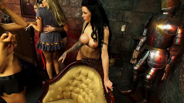 FapFlare: Harry Pornter gangbangs Jamie Brooks, Stacey Lacey i Lauren Rosario...