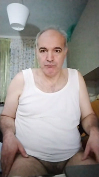 Я дрочу своїм членом, щойно відкриваю очі, щоранку