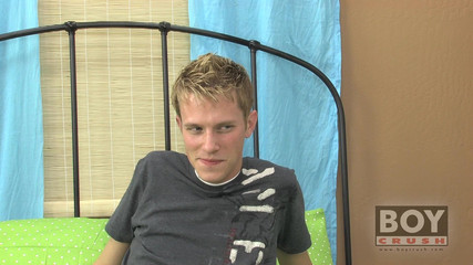 Boy Crush: Carson'un ilk şarkı söyleme deneyimi