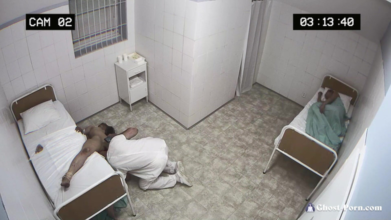 Ghost-Porn: Ghost Porn 1 - Parte 1 Exorcismo de uma postwoman peluda