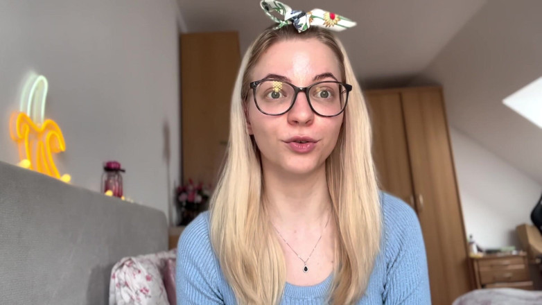Goddess_Bella_Rae: Dominare hrănitoare (dominare feminină)
