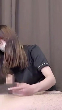 Vracející se štíhlá terapeutka, vyjednané sezení končí masivním creampie