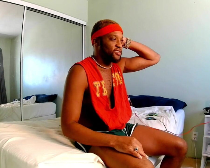 Kennie Jai: Kennie Jai Jerks off for a Fan!