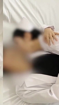 #120 yeni hemşire doktorun döl çöplüğü doktor, lütfen bugün amımı kullan. Hasta tarafından kullanılan yatakta sikişiyor