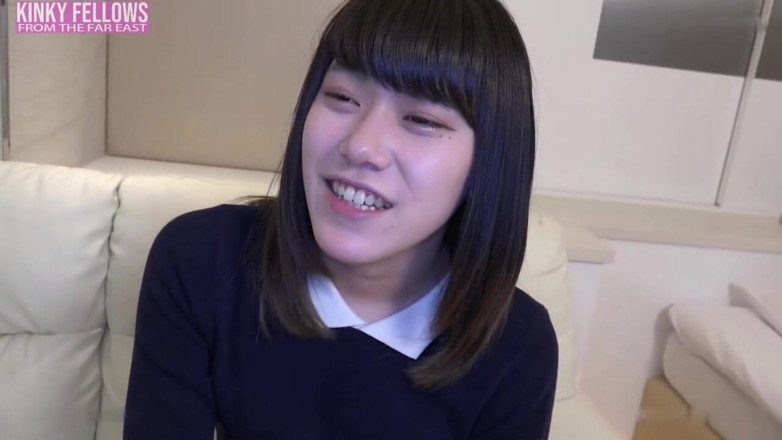 Cheaters Japan: Une beauté grande, mince et aux longues jambes, timide avec...
