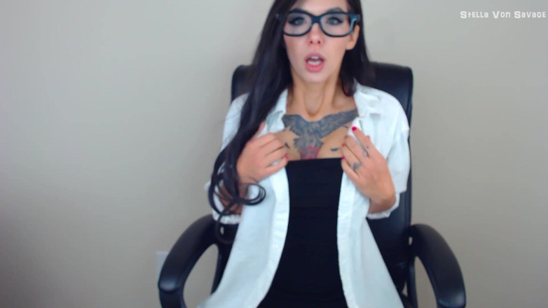 Stella Von Savage: Luxúria de laboratório - orgasmos fortes e hormonais intensos