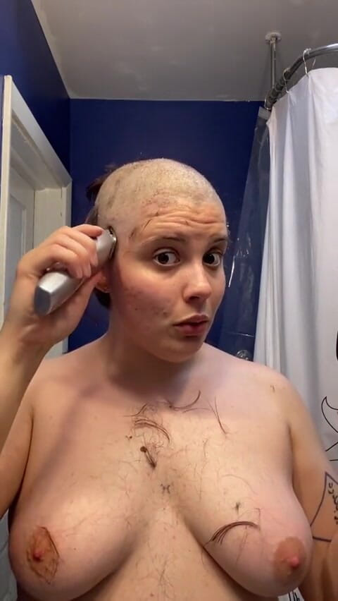 Adama Daat: Hairless whore: going completely bald and browless with a fetish...