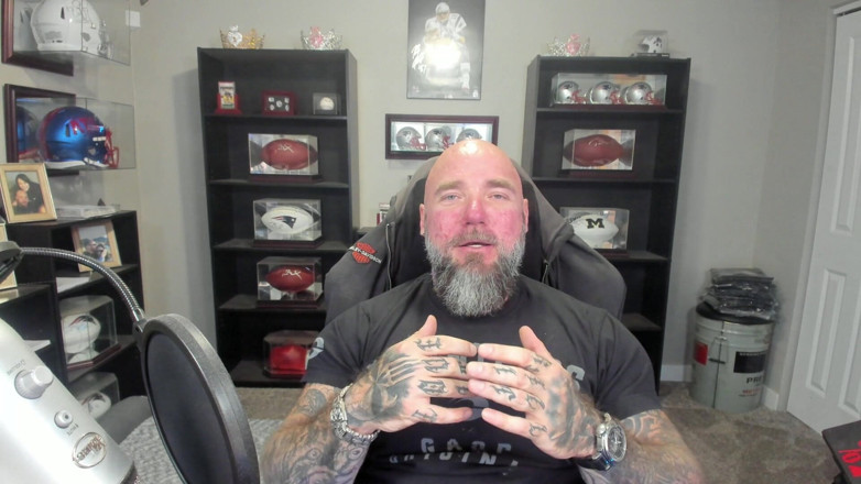 Raw and Uncensored with Masculine Jason: Věci, které musí každá žena slyšet!