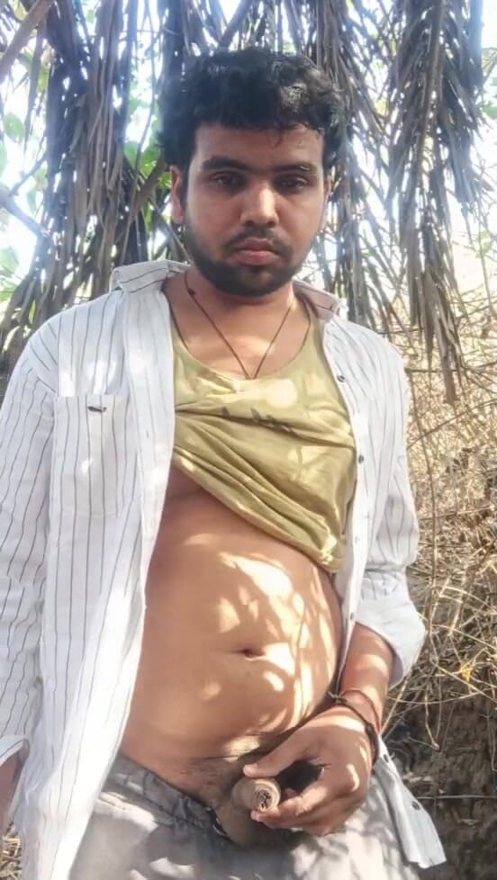 IsmaatDeva: Whitish Cream Peeing in Forest Alone