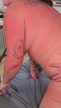 2 bbw formosi per 3 grossi duri