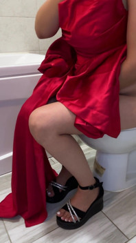 Não pude segurar meus peidos depois da festa