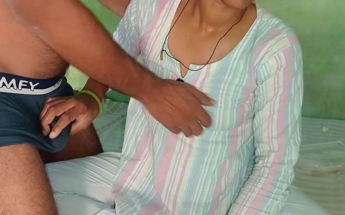 Pooja Sexy: Nevlastní sestra svádí svého malého nevlastního bratra k sexu