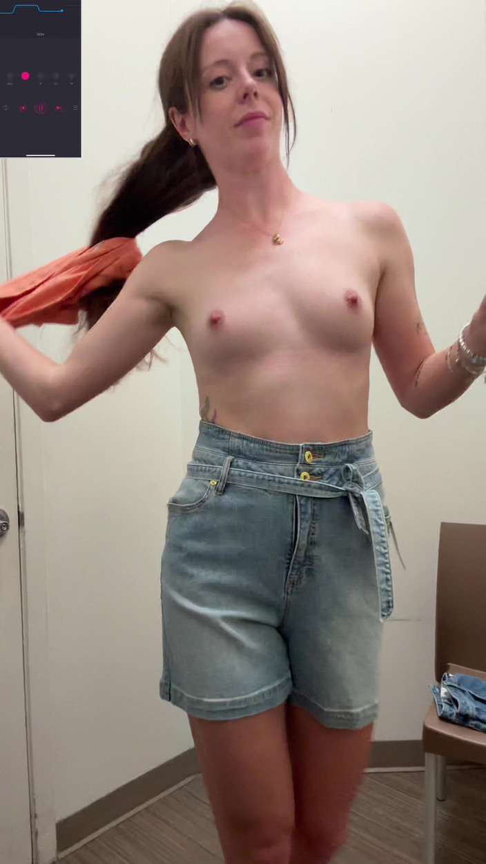 Nadia Foxx: Vystupuji, doufám, že mě nikdo neslyší!