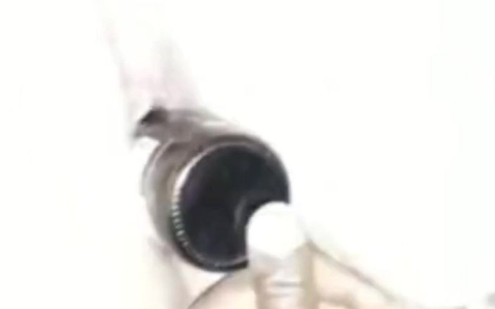 Real homemade BBW BBC porn: BBC Fucking My Fat Pussy with Bottle