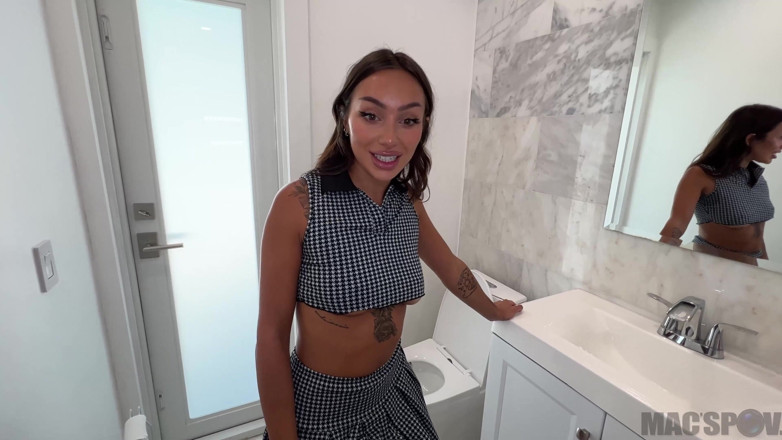 J-Mac: La demi-sœur sexy Sisi Rose fait jouir Jmac avec sa...