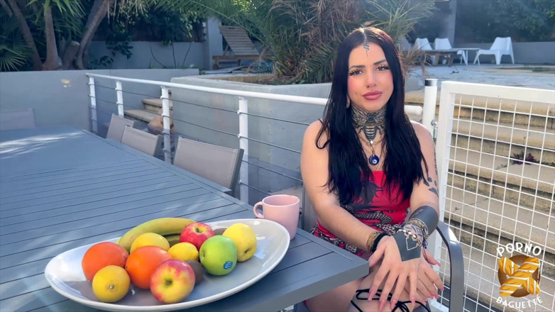 Porno Baguette: Laeticia, a Strong Personality Within a Beautiful Body!