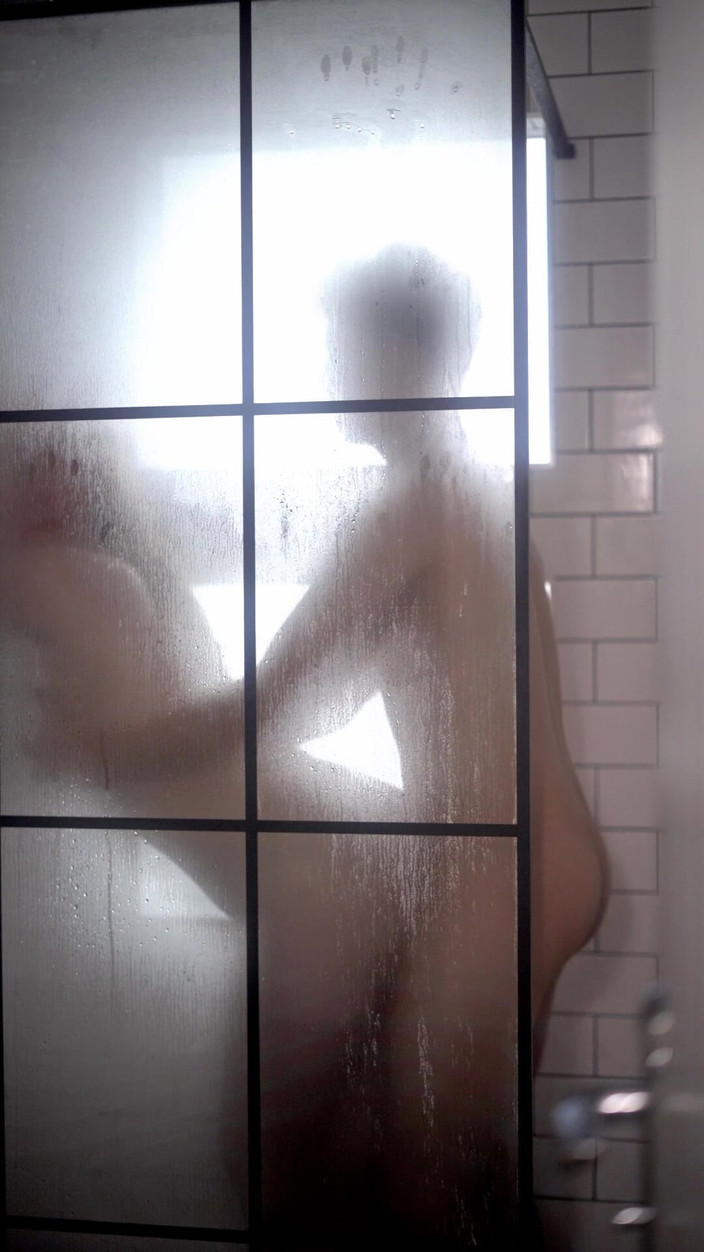 Em Yang: Steamy prysznic BJ i jebanie