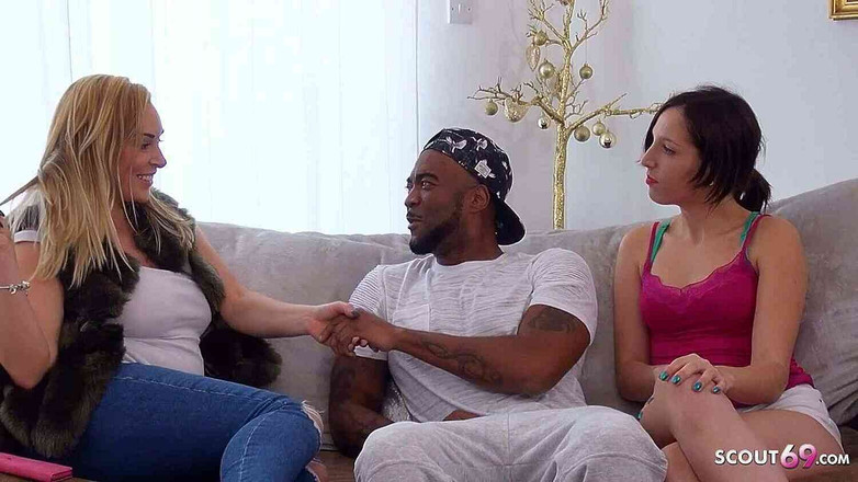 Full porn collection: ステップママだまされた処女継娘へ異人種間のDeflorationセックス