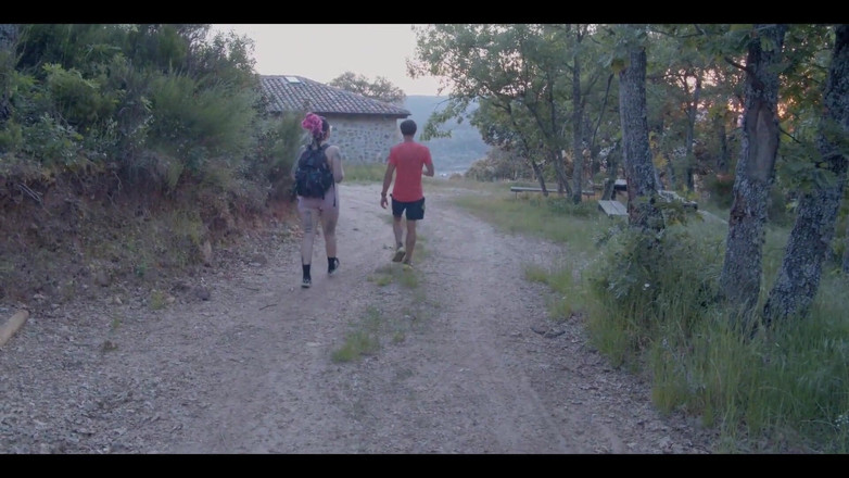 Zeus Ray Straight: 젖탱이를 가지고 핑거링하는 핫한 십대