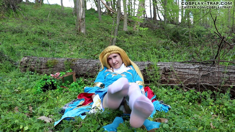 RosalinaxGirl: Cosplay perangkap frolik hutan Zelda Frisky
