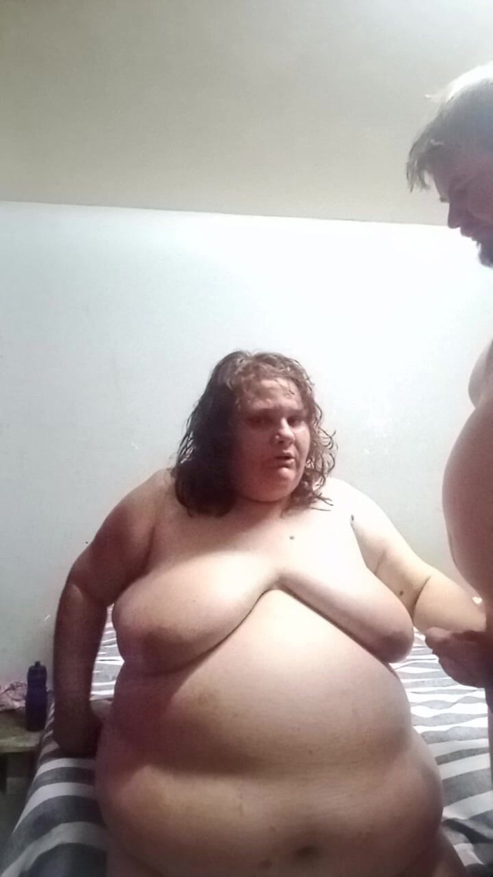 hothouse18xxx: Fat Bww Stepmom Sucks Sexy Stepsons Cock Again