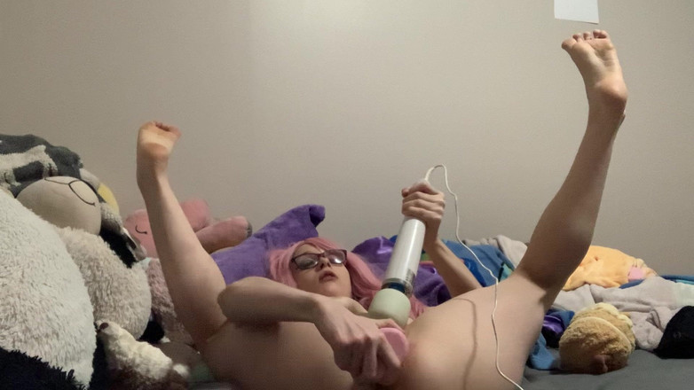 EmoDream1998: 小さな十代の話汚いとして彼女はドラゴンディルドに激しく絶頂