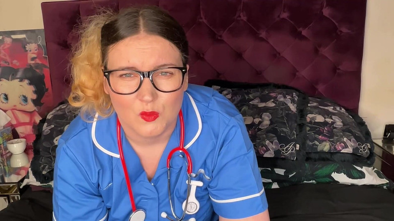 MissFFW: Enfermeira Ffw ridiculariza perdedor de pau de agulha