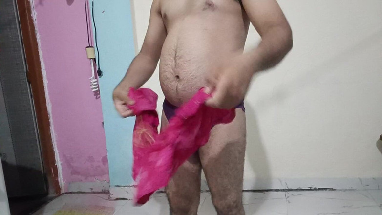 LovedSunsine1990: Meri chhoti sali ka iç çamaşırı