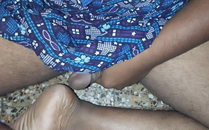 Sweet Indian cock: Индийская жена трахает волосы киски дома