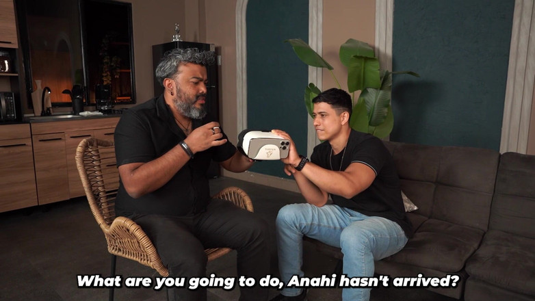 Angel Cruz: Moja biustna blond macocha każe mi ją pieprzyć na jego...