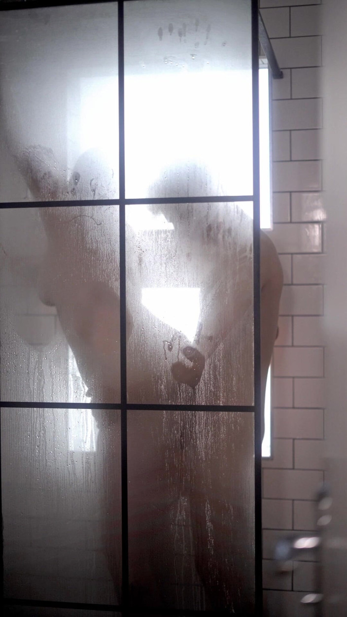Em Yang: Steamy prysznic BJ i jebanie