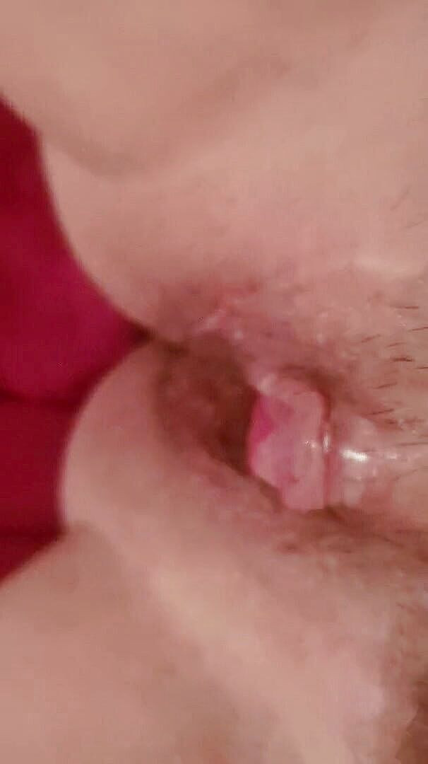 Sexy Legs Emma: Wet &amp; sticky