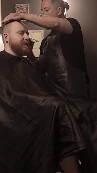 Dirty Barber Gives Bear More Than Just a Haircut!